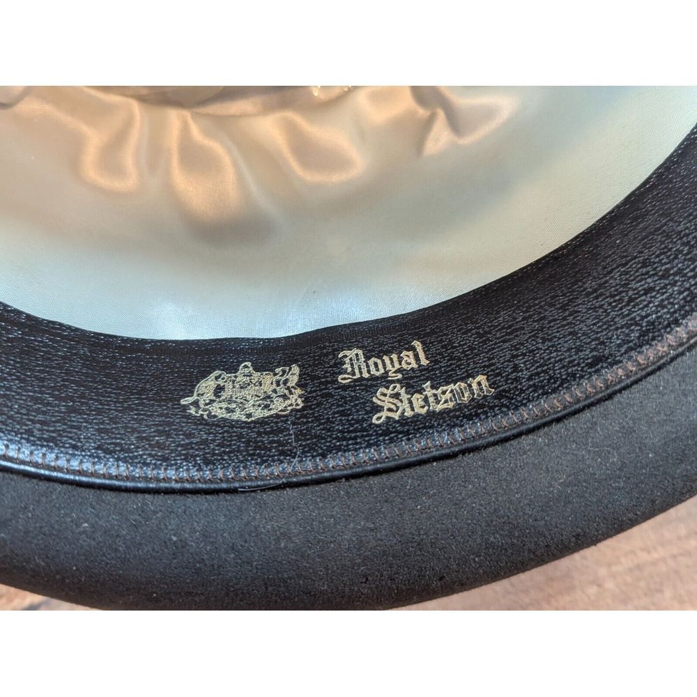 Royal BILTMORE Classic Fedora_ Size 7,  _ Gray Felt Some Damage Please see photo - Picture 10 of 14